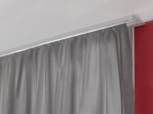 Пластиковые потолочные карнизы 1